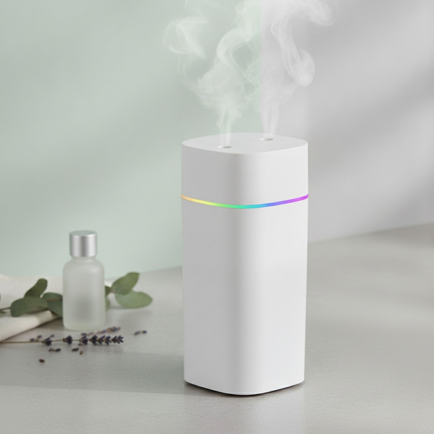 Humidificateur d'air 600ml avec diffuseur d'huiles essentielles et lumières colorées
